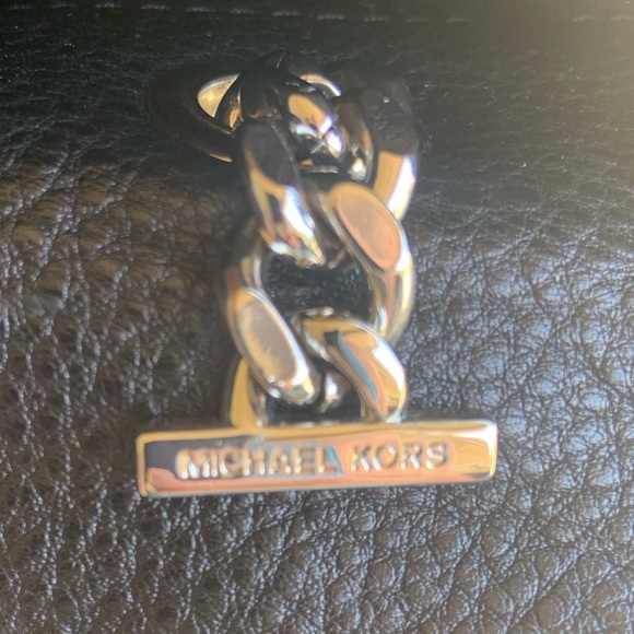 Michael Kors Astor medium studded pebbled leather double chain handle bag NWOT - Picture 5 of 15